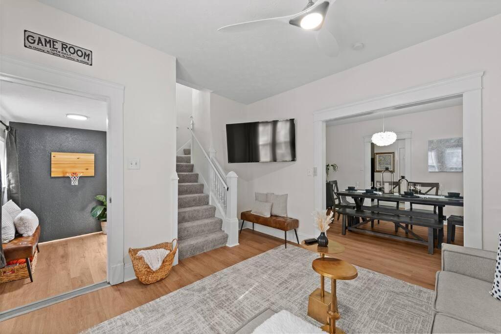 Charming Retreat In Cleveland Βίλα Εξωτερικό φωτογραφία