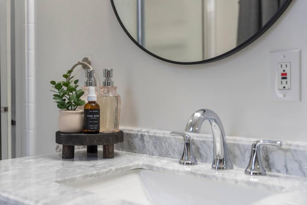 Charming Retreat In Cleveland Βίλα Εξωτερικό φωτογραφία