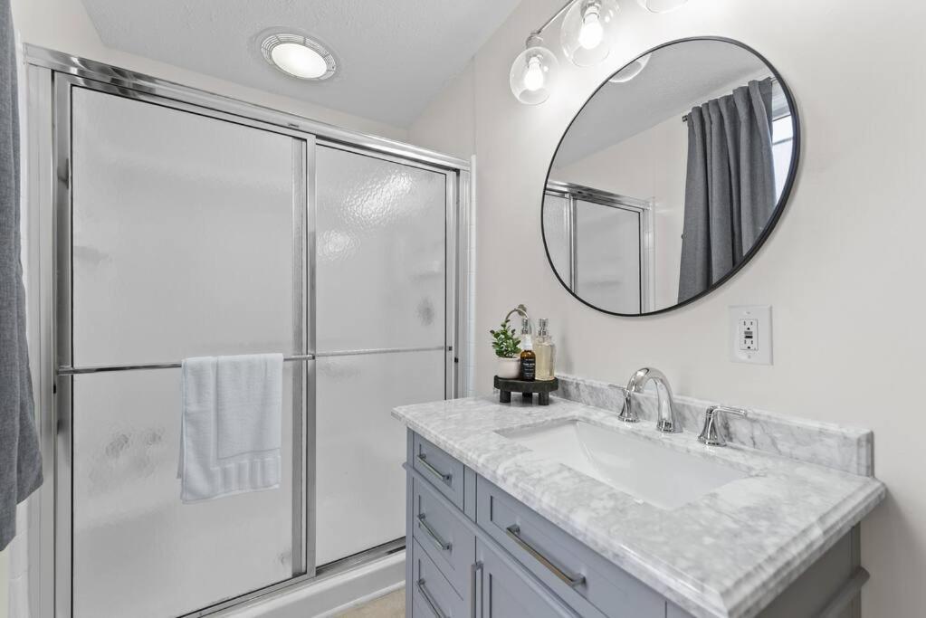 Charming Retreat In Cleveland Βίλα Εξωτερικό φωτογραφία
